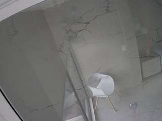 voyeurcam-casa-salsa-bathroom-10