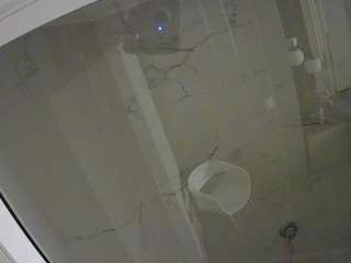 voyeurcam-casa-salsa-bathroom-10