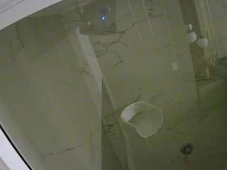 voyeurcam-casa-salsa-bathroom-10