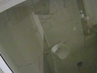 voyeurcam-casa-salsa-bathroom-10
