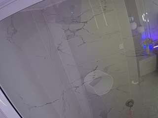 voyeurcam-casa-salsa-bathroom-10