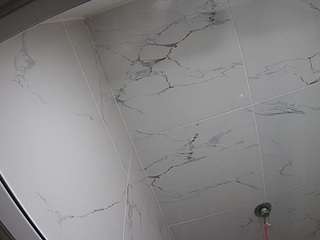 voyeurcam-casa-salsa-bathroom-10
