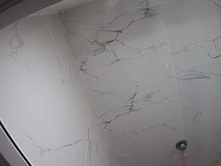 voyeurcam-casa-salsa-bathroom-10