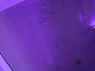 voyeurcam-casa-salsa-bathroom-10