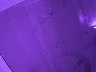 voyeurcam-casa-salsa-bathroom-10