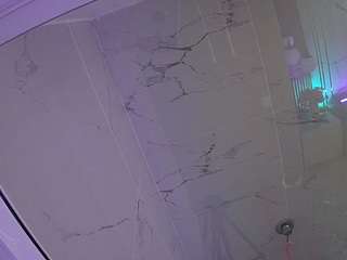 voyeurcam-casa-salsa-bathroom-10