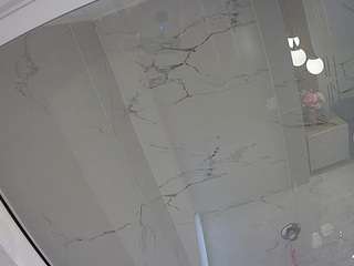 voyeurcam-casa-salsa-bathroom-10