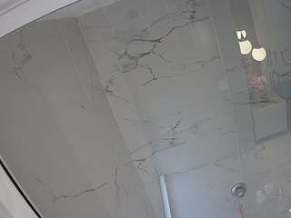 voyeurcam-casa-salsa-bathroom-10
