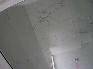 voyeurcam-casa-salsa-bathroom-10
