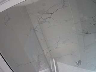 voyeurcam-casa-salsa-bathroom-10