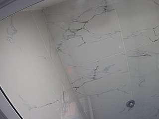 voyeurcam-casa-salsa-bathroom-10