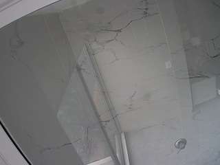voyeurcam-casa-salsa-bathroom-10