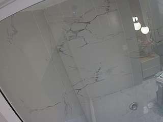 voyeurcam-casa-salsa-bathroom-10