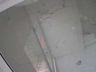 voyeurcam-casa-salsa-bathroom-10