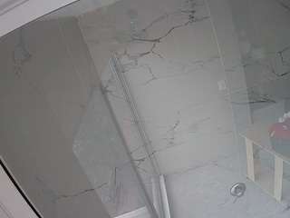 voyeurcam-casa-salsa-bathroom-10