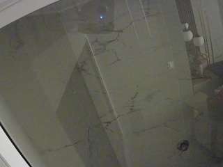 voyeurcam-casa-salsa-bathroom-10