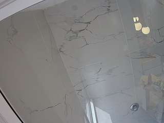 voyeurcam-casa-salsa-bathroom-10