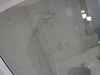 voyeurcam-casa-salsa-bathroom-10