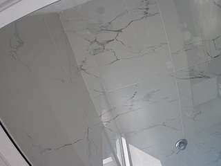 voyeurcam-casa-salsa-bathroom-10