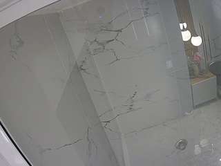 voyeurcam-casa-salsa-bathroom-10