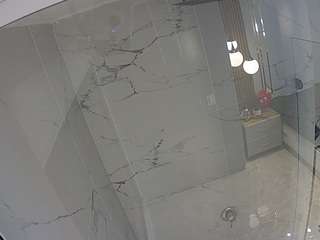 voyeurcam-casa-salsa-bathroom-10
