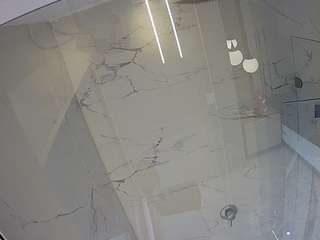 voyeurcam-casa-salsa-bathroom-10