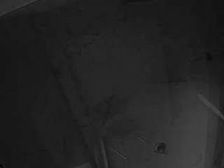 voyeurcam-casa-salsa-bathroom-10