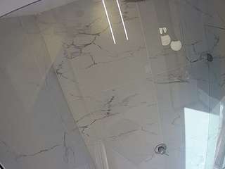 voyeurcam-casa-salsa-bathroom-10