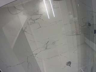 voyeurcam-casa-salsa-bathroom-10