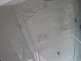 voyeurcam-casa-salsa-bathroom-10