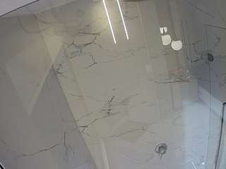 voyeurcam-casa-salsa-bathroom-10