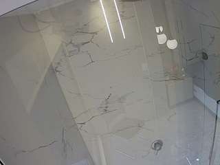该模特正在直播。 voyeurcam-casa-salsa-bathroom-10