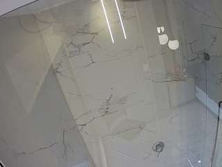 voyeurcam-casa-salsa-bathroom-10
