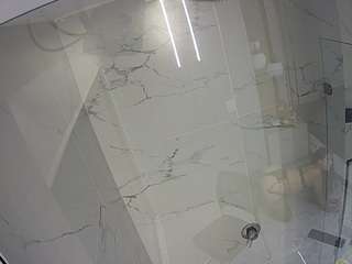 voyeurcam-casa-salsa-bathroom-10