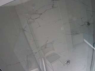voyeurcam-casa-salsa-bathroom-10