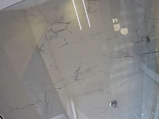 voyeurcam-casa-salsa-bathroom-10