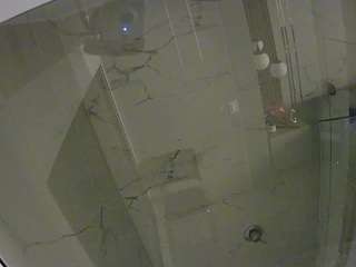 voyeurcam-casa-salsa-bathroom-10