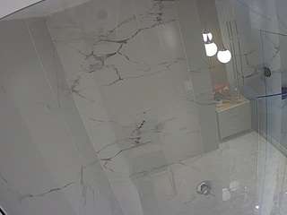 voyeurcam-casa-salsa-bathroom-10