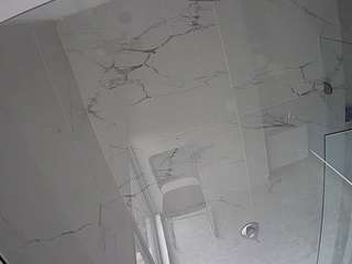 voyeurcam-casa-salsa-bathroom-10