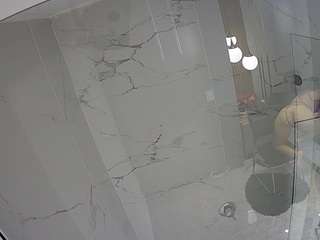 voyeurcam-casa-salsa-bathroom-10