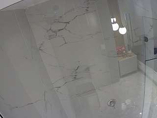 voyeurcam-casa-salsa-bathroom-10