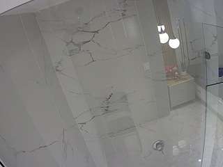 voyeurcam-casa-salsa-bathroom-10