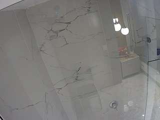 voyeurcam-casa-salsa-bathroom-10