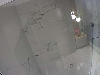 voyeurcam-casa-salsa-bathroom-10