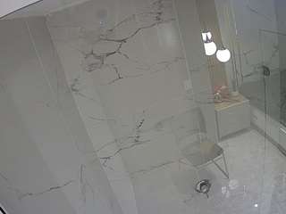 voyeurcam-casa-salsa-bathroom-10