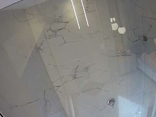voyeurcam-casa-salsa-bathroom-10