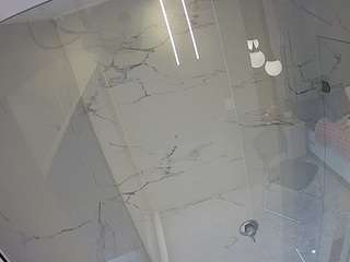 voyeurcam-casa-salsa-bathroom-10