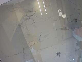 voyeurcam-casa-salsa-bathroom-10