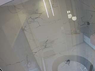 voyeurcam-casa-salsa-bathroom-10