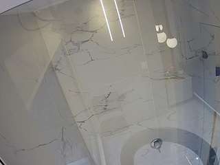 voyeurcam-casa-salsa-bathroom-10